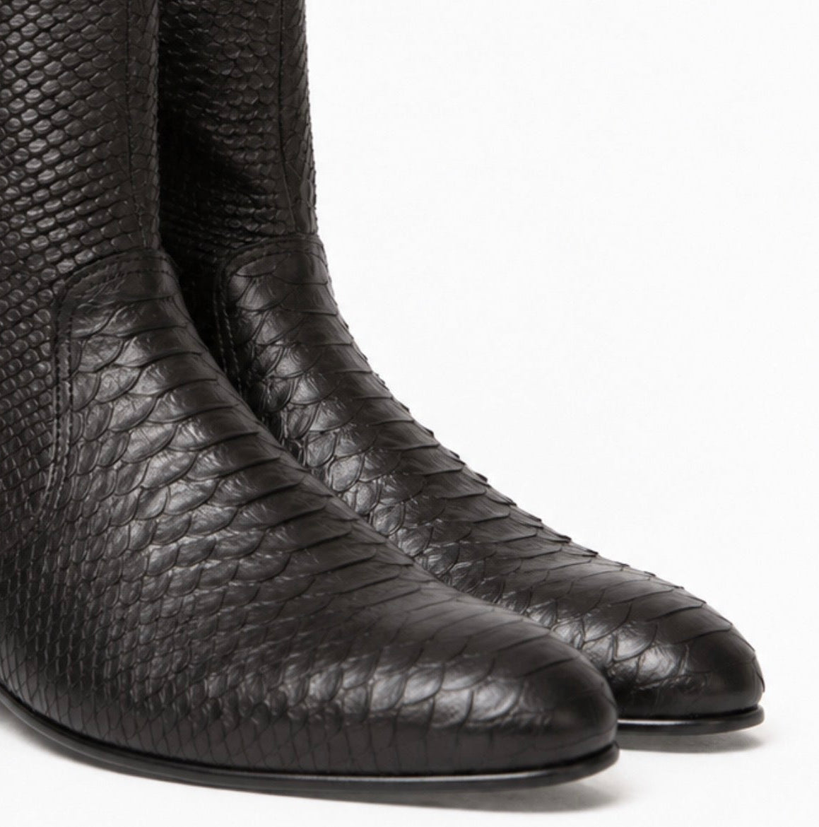 Bottine Jonathan en cuir embossé python noir