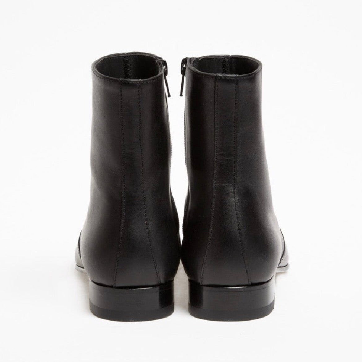 Bottine Jonathan en cuir de veau lisse noir