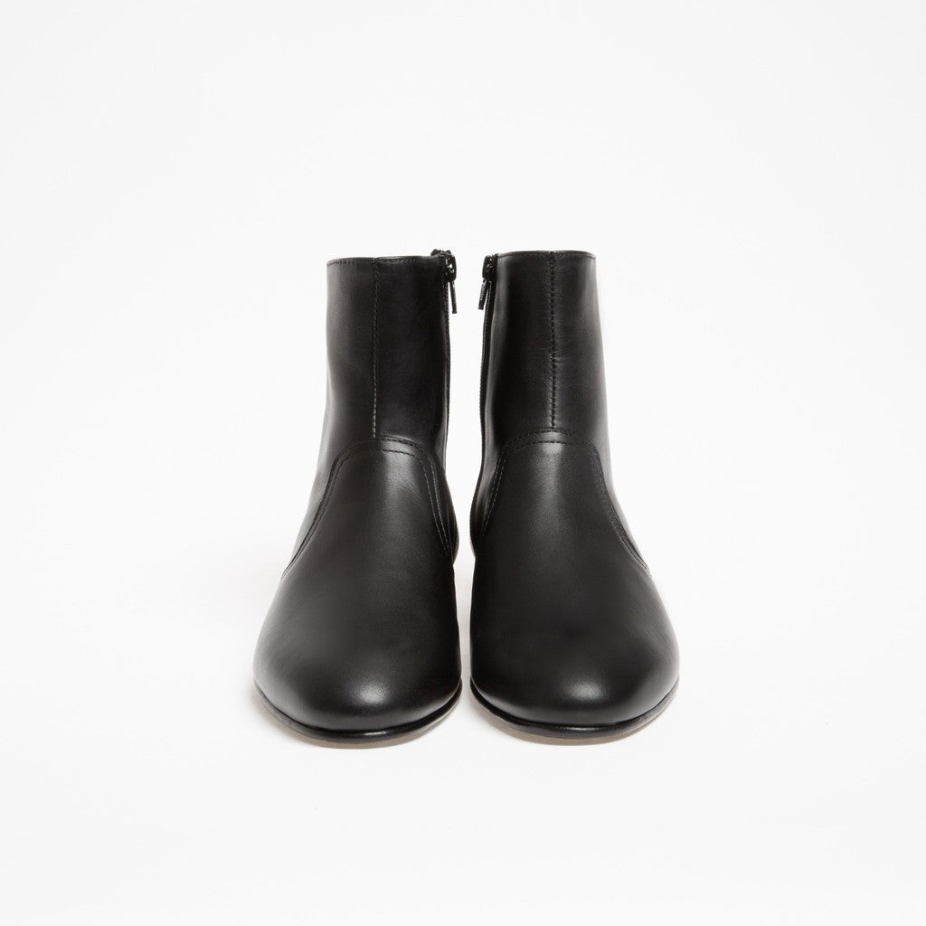 Bottine Jonathan en cuir de veau lisse noir