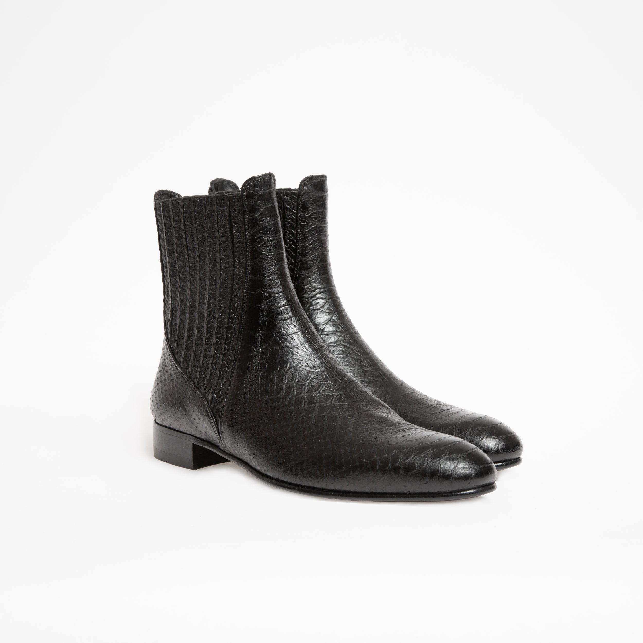 Bottine Cécilia en cuir embossé python noir