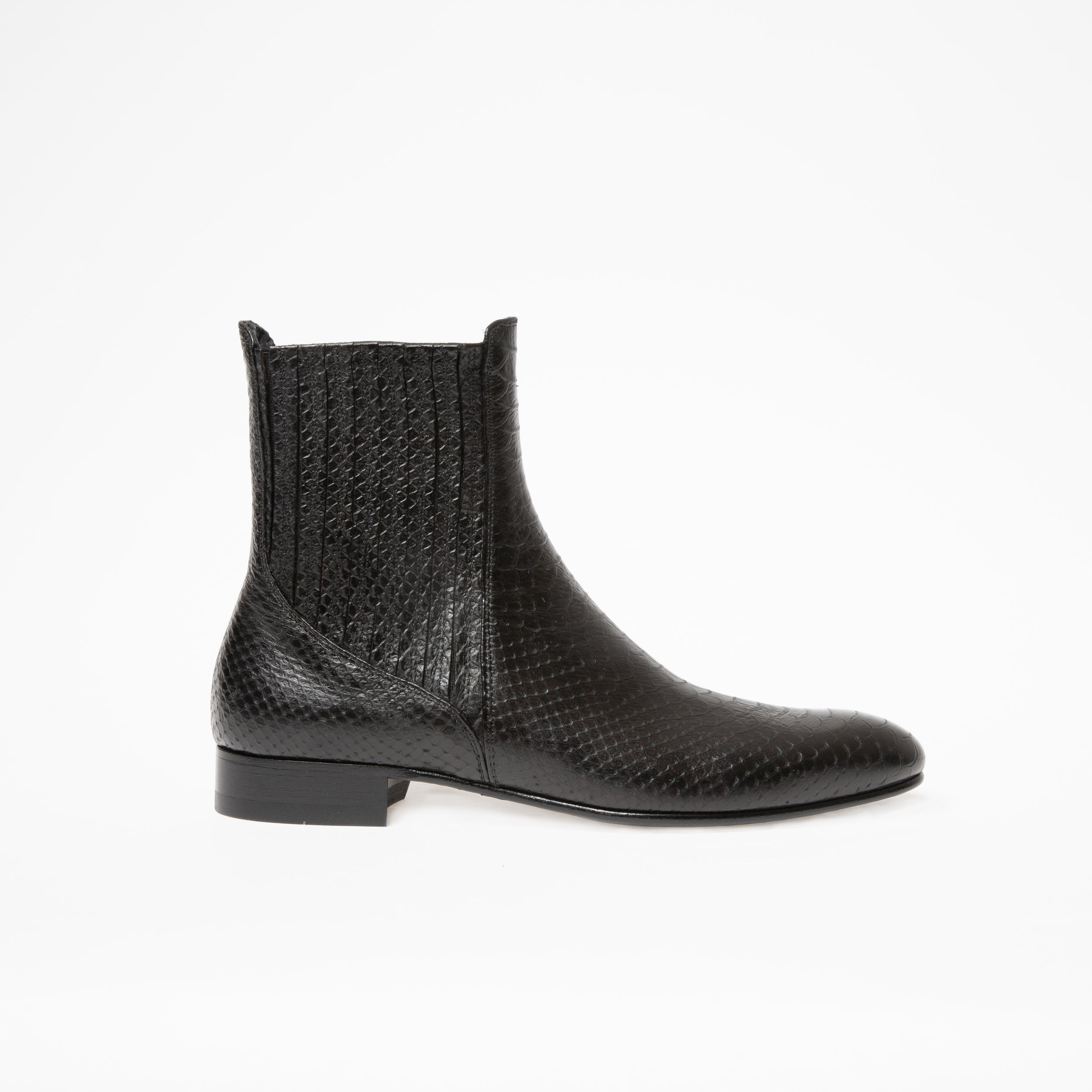 Bottine Cécilia en cuir embossé python noir
