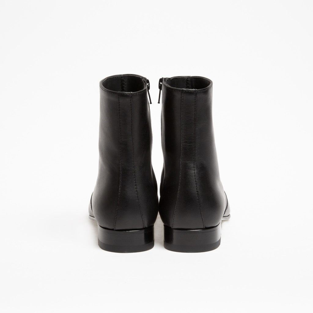 Bottine Jonathan en cuir de veau lisse noir